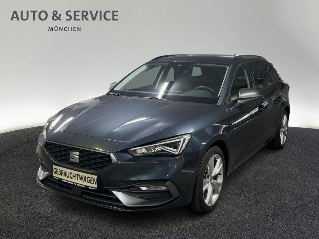 SEAT Leon 2023 г. Серый, пробег 40400 км