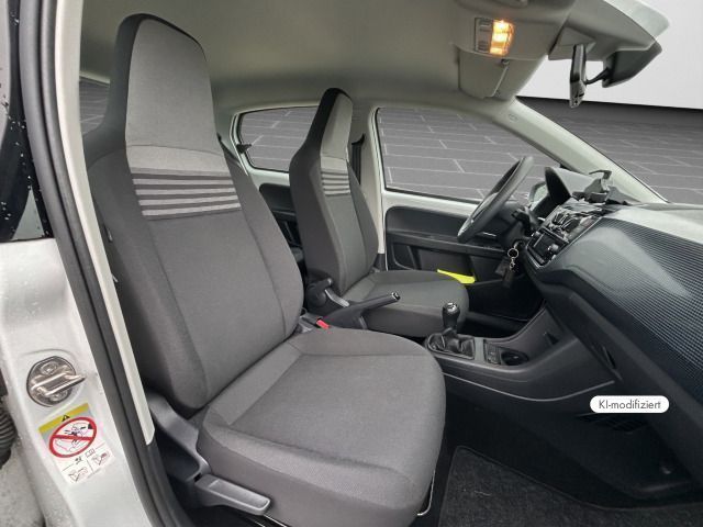 Volkswagen up! 2022 г. Белый, пробег 50650 км