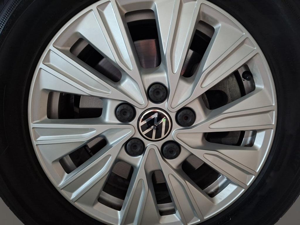 Volkswagen T7 MULTIVAN 2022 г. Чёрный, пробег 17850 км