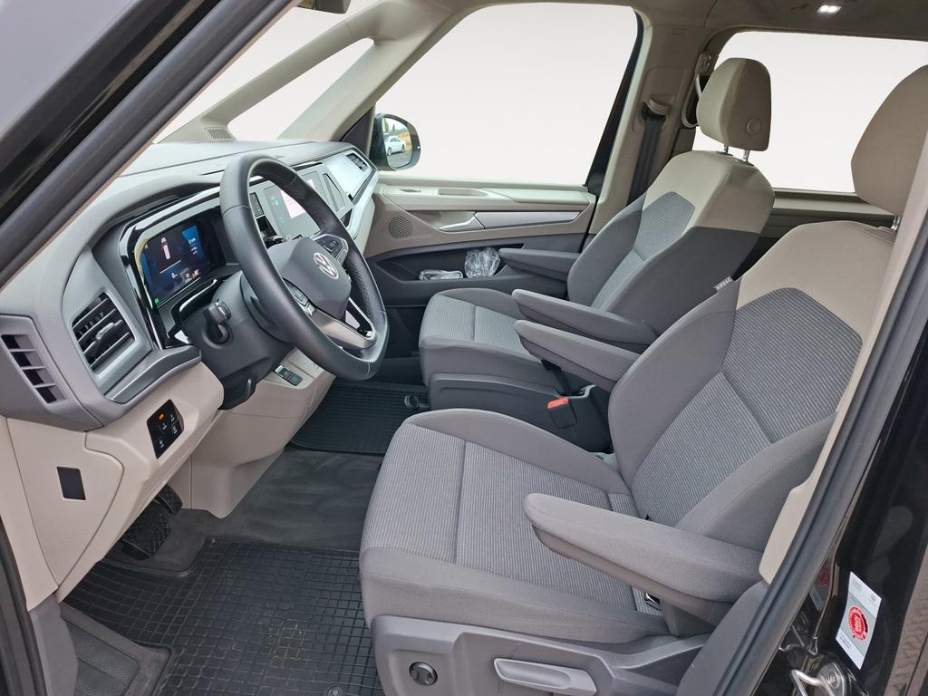 Volkswagen T7 MULTIVAN 2022 г. Чёрный, пробег 17850 км
