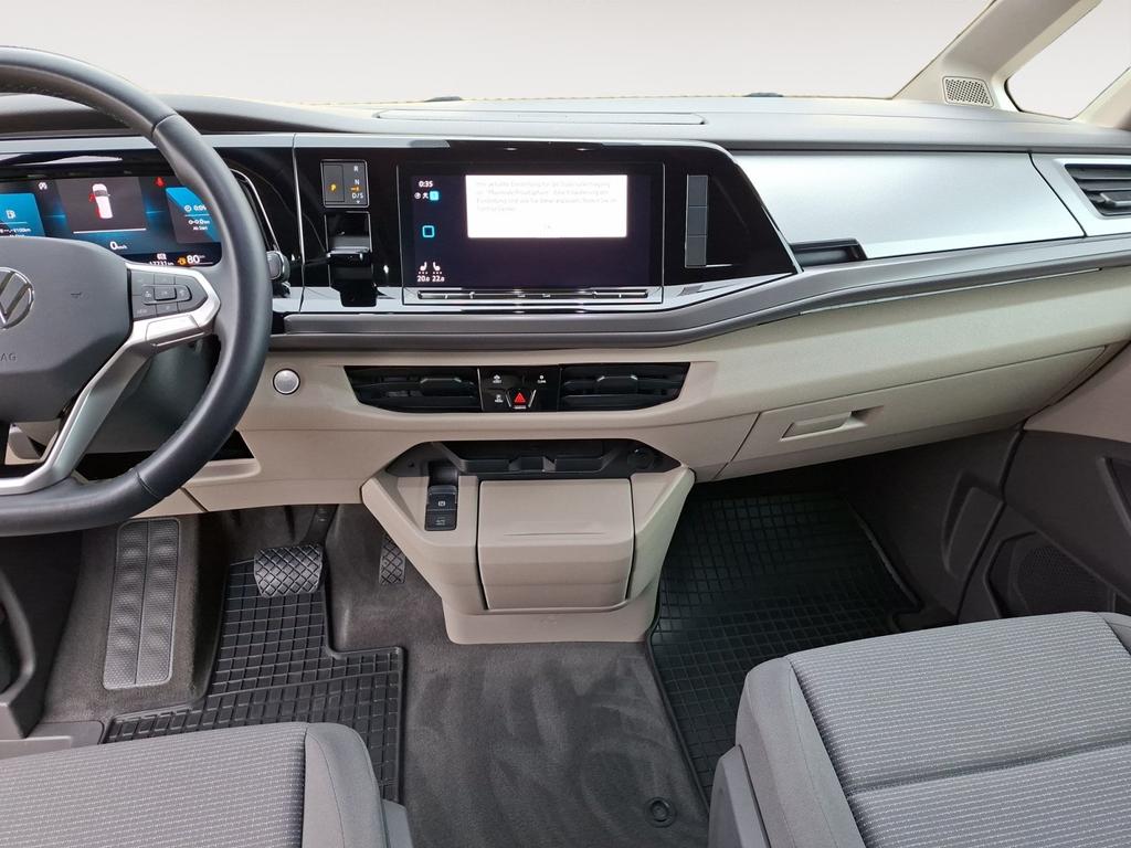Volkswagen T7 MULTIVAN 2022 г. Чёрный, пробег 17850 км