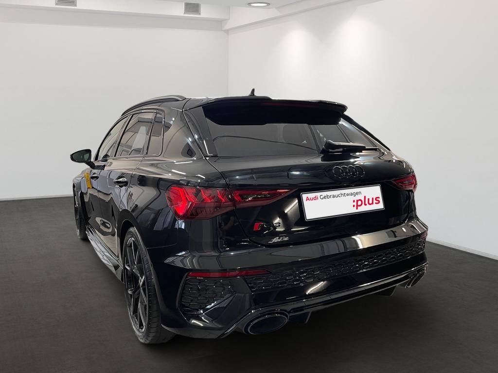 Audi RS3 2023 г. Чёрный, пробег 35975 км