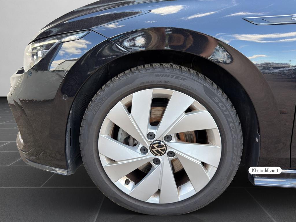 Volkswagen Golf 2022 г. Чёрный, пробег 42900 км