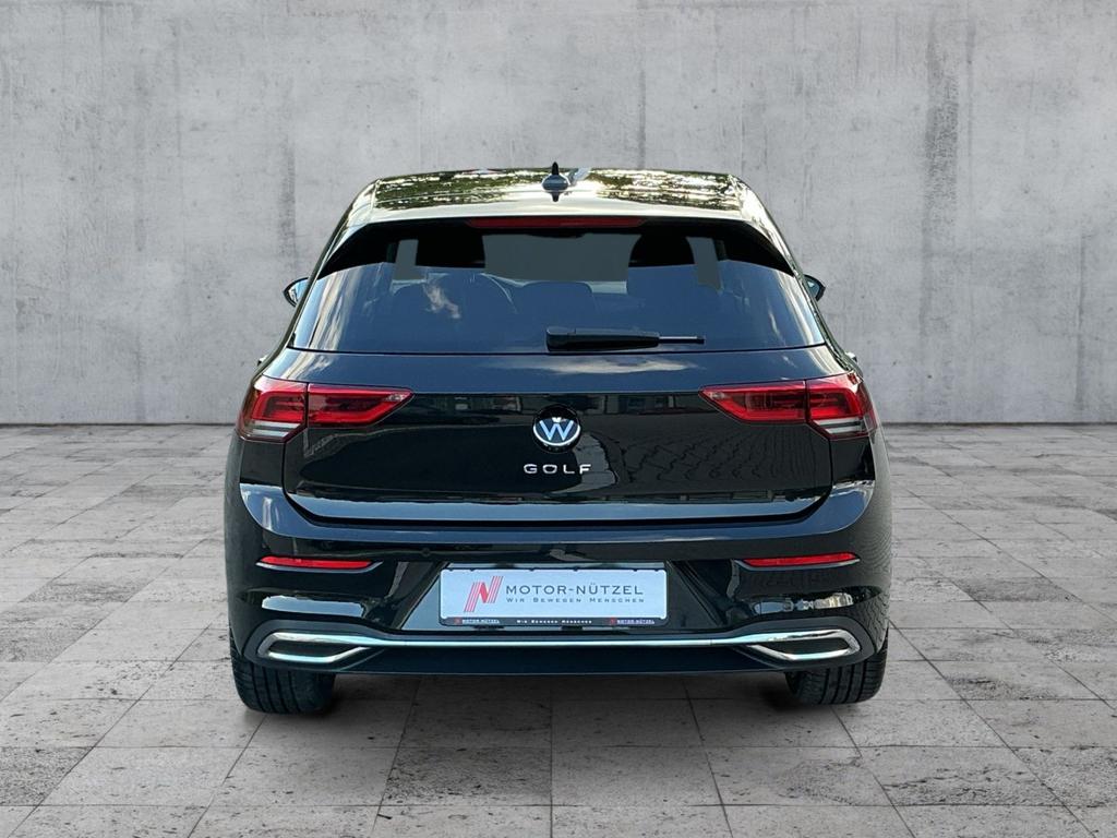Volkswagen Golf 2024 г. Чёрный, пробег 17160 км