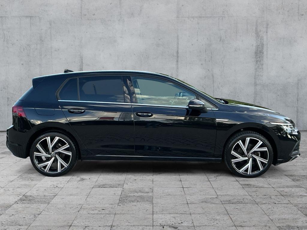 Volkswagen Golf 2024 г. Чёрный, пробег 17160 км