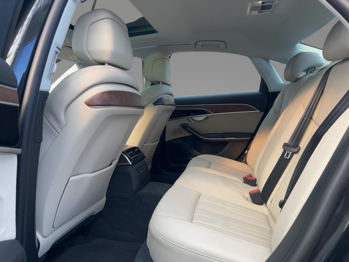 Audi A8 2022 г. Серый, пробег 37324 км