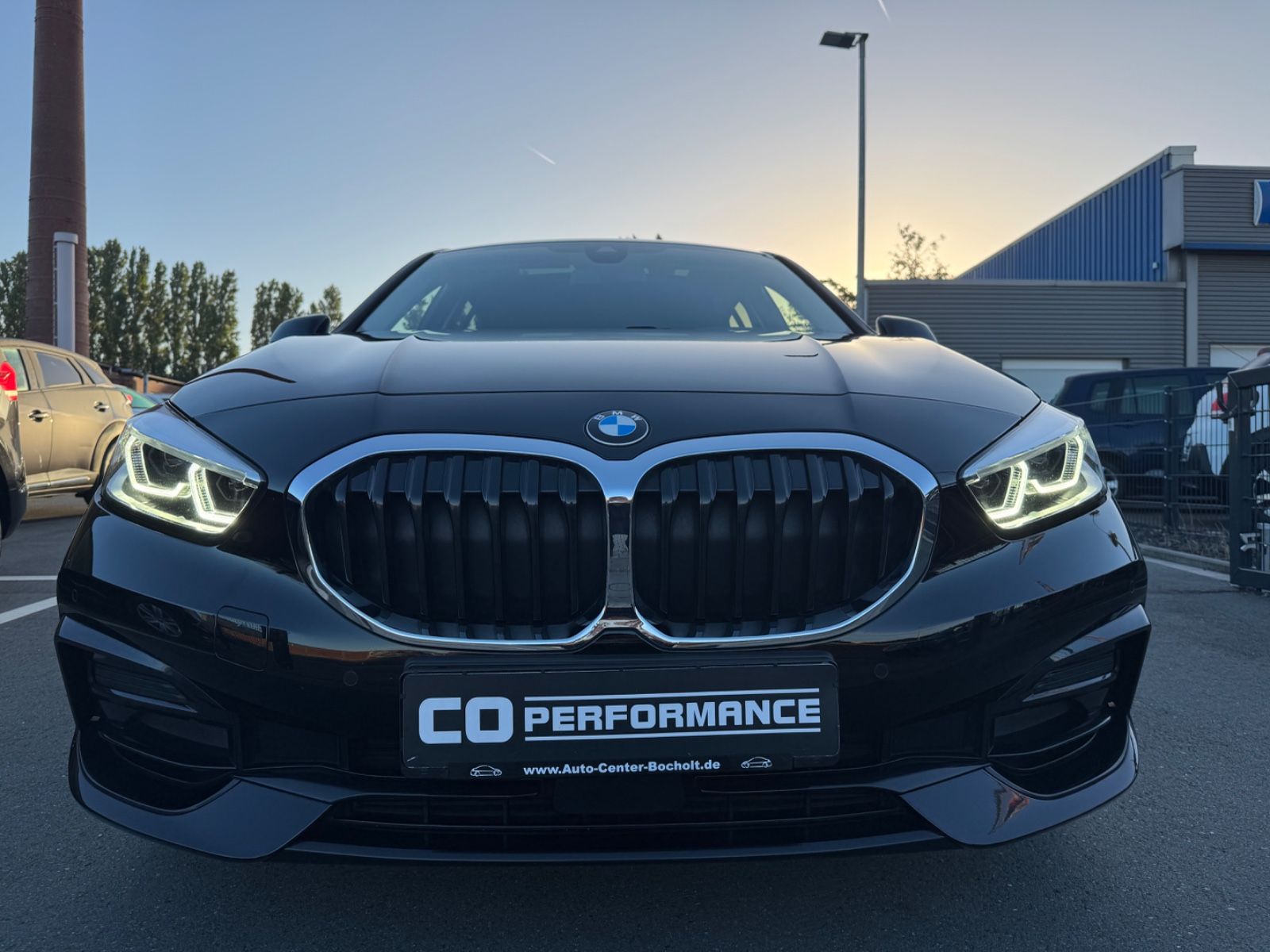 BMW 118 2023 г. Чёрный, пробег 55300 км