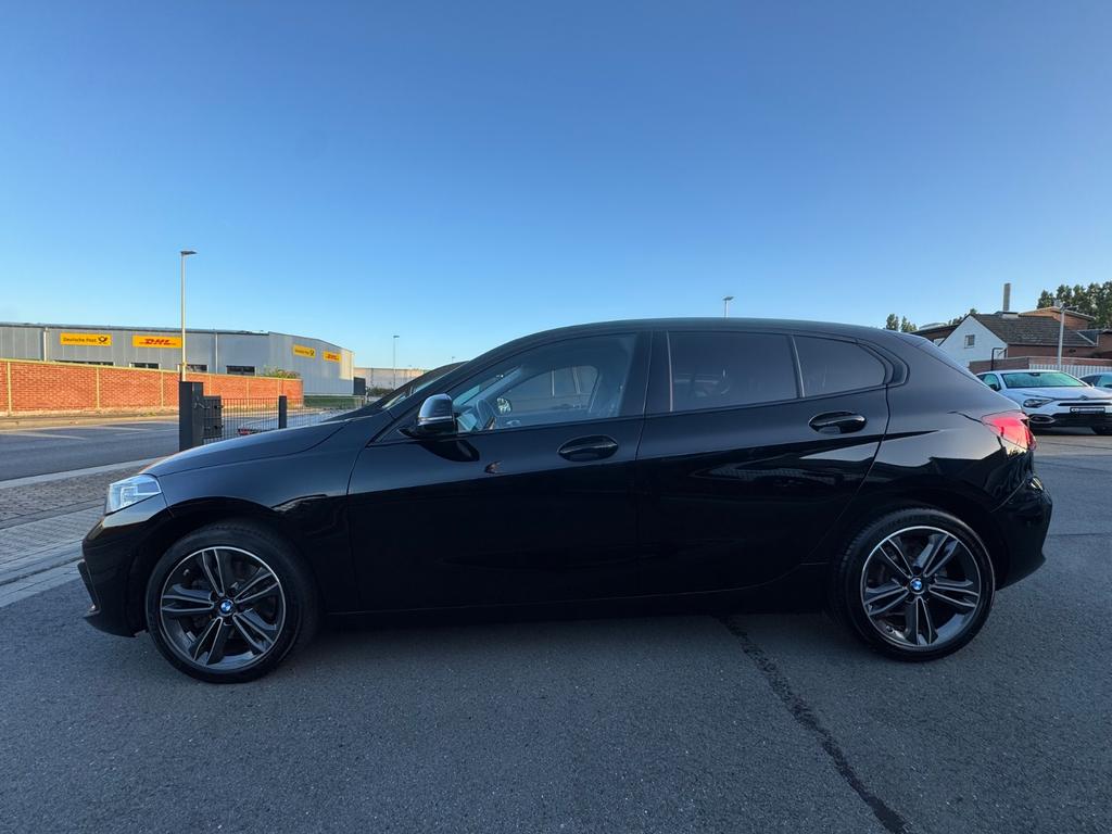 BMW 118 2023 г. Чёрный, пробег 55300 км