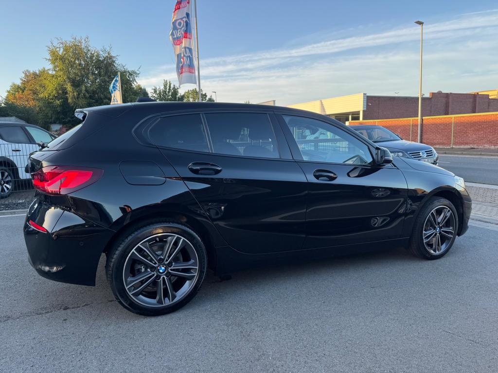 BMW 118 2023 г. Чёрный, пробег 55300 км