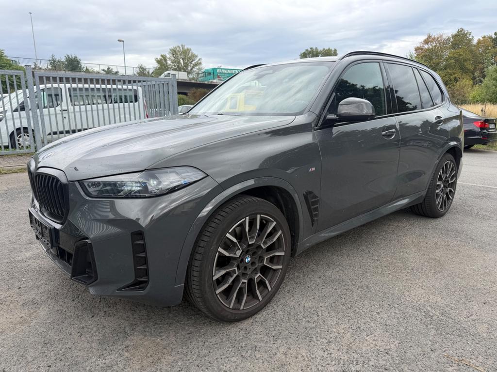 BMW X5 2023 г. Серый, пробег 38500 км