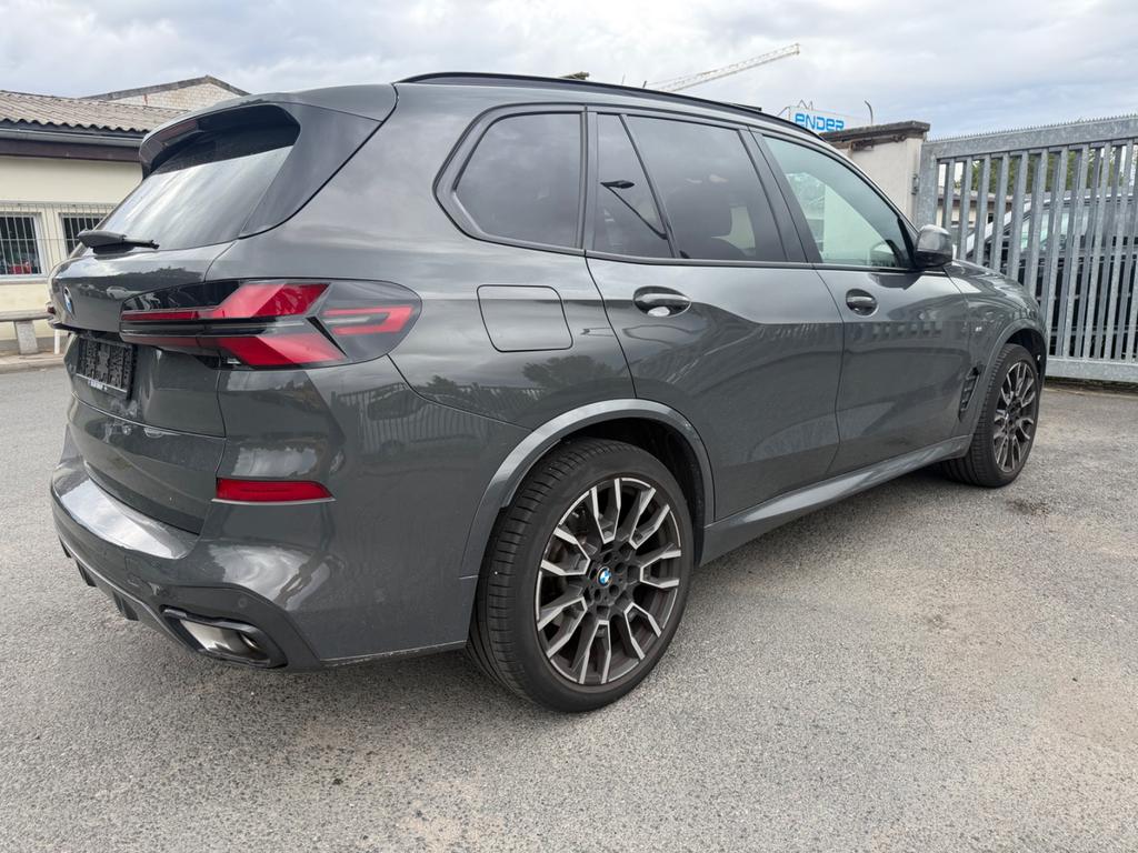 BMW X5 2023 г. Серый, пробег 38500 км