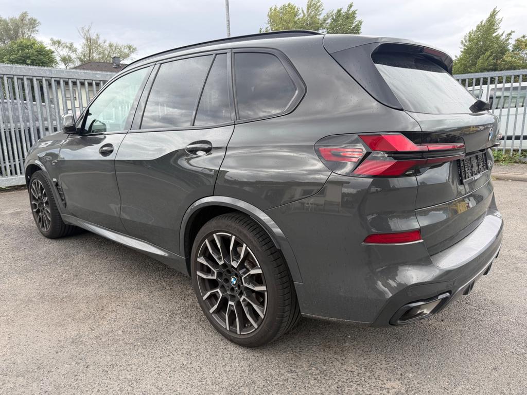 BMW X5 2023 г. Серый, пробег 38500 км