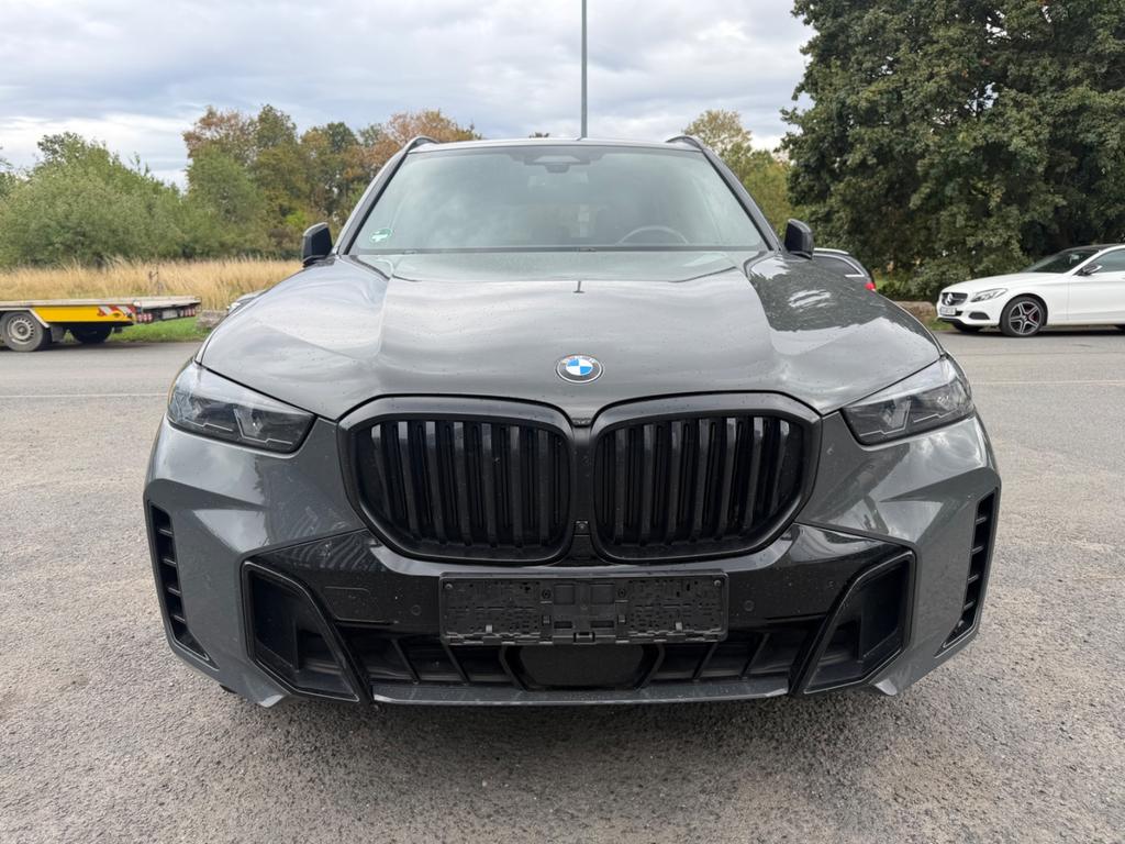 BMW X5 2023 г. Серый, пробег 38500 км