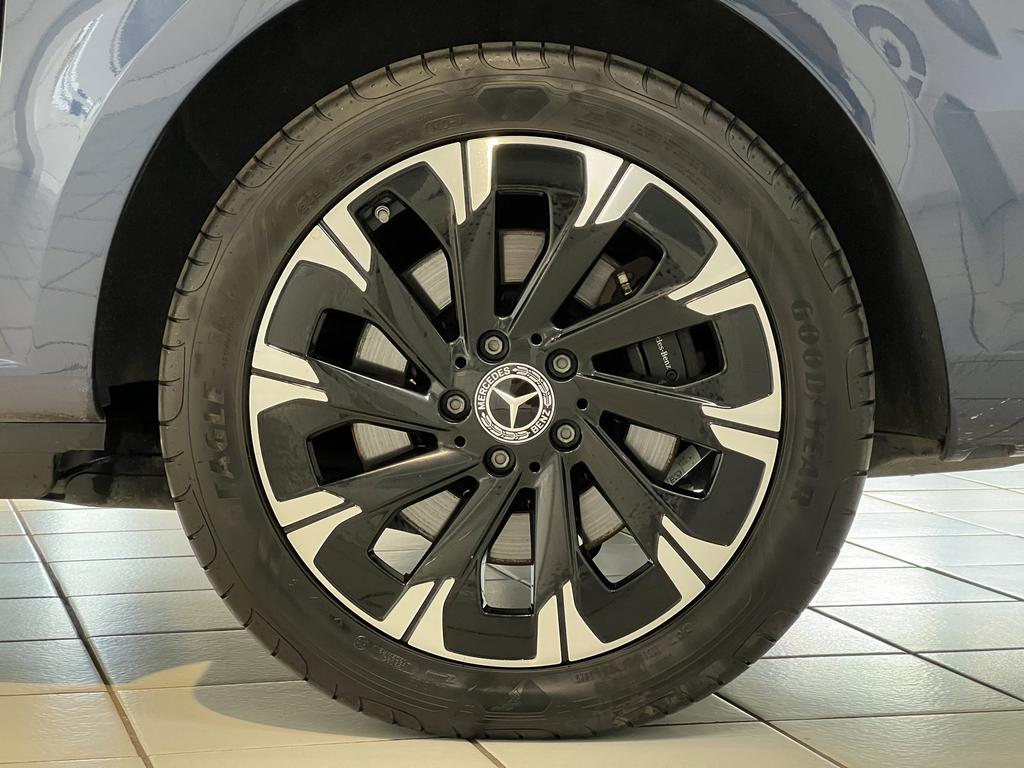 Mercedes-Benz V 300 2025 г. Синий, пробег 18977 км