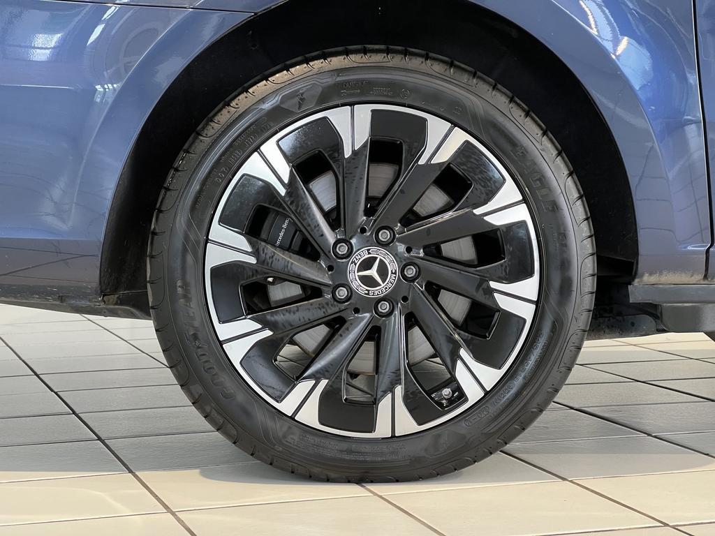 Mercedes-Benz V 300 2025 г. Синий, пробег 18977 км