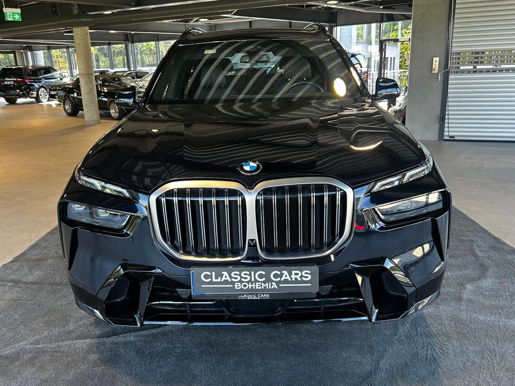 BMW X7 2024 г. Чёрный, пробег 54420 км