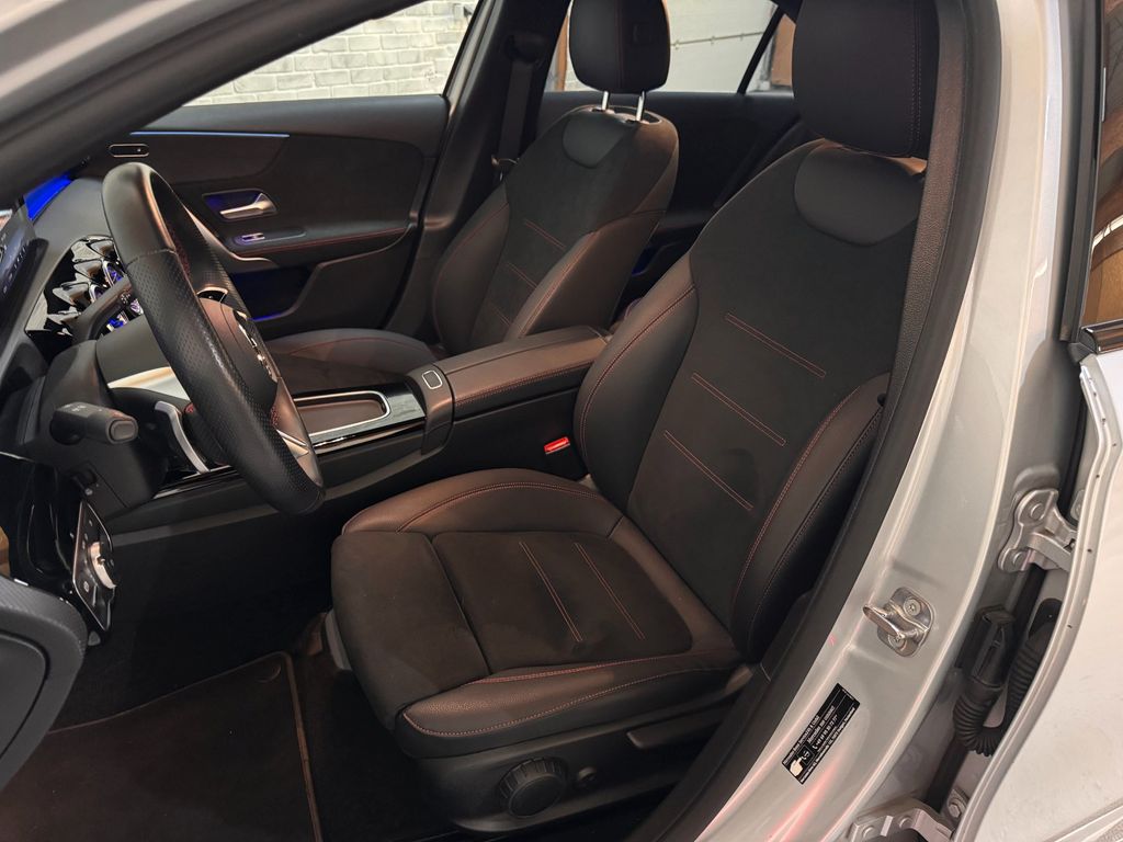 Mercedes-Benz A 200 2023 г. Серебристый, пробег 26800 км