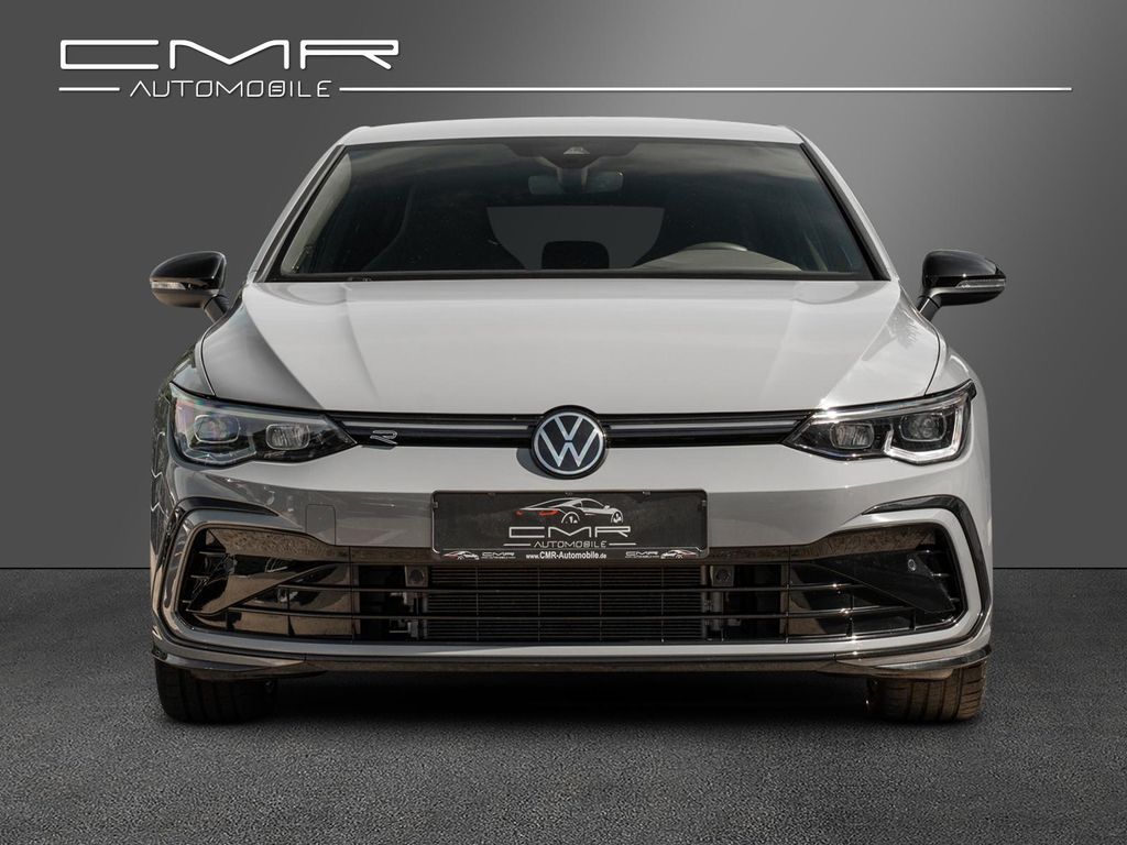 Volkswagen Golf 2024 г. Серый, пробег 10000 км