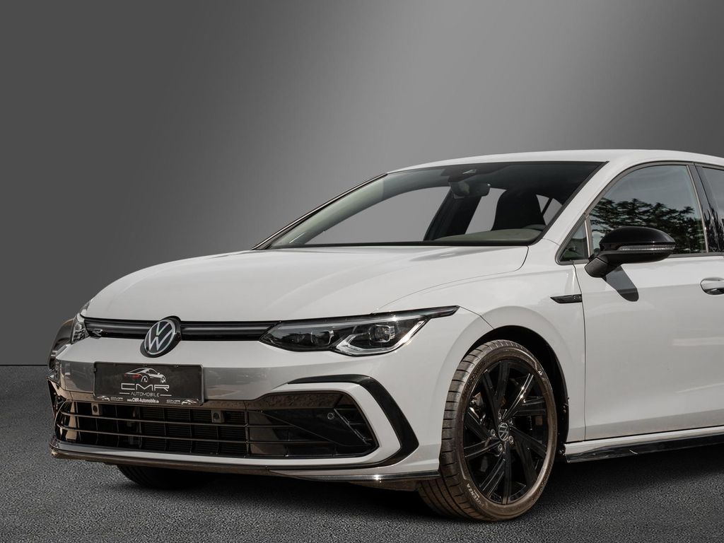 Volkswagen Golf 2024 г. Серый, пробег 10000 км