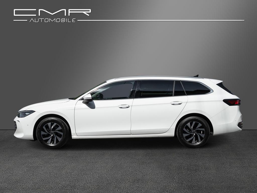 Volkswagen PASSAT VARIANT 2024 г. Белый, пробег 60000 км