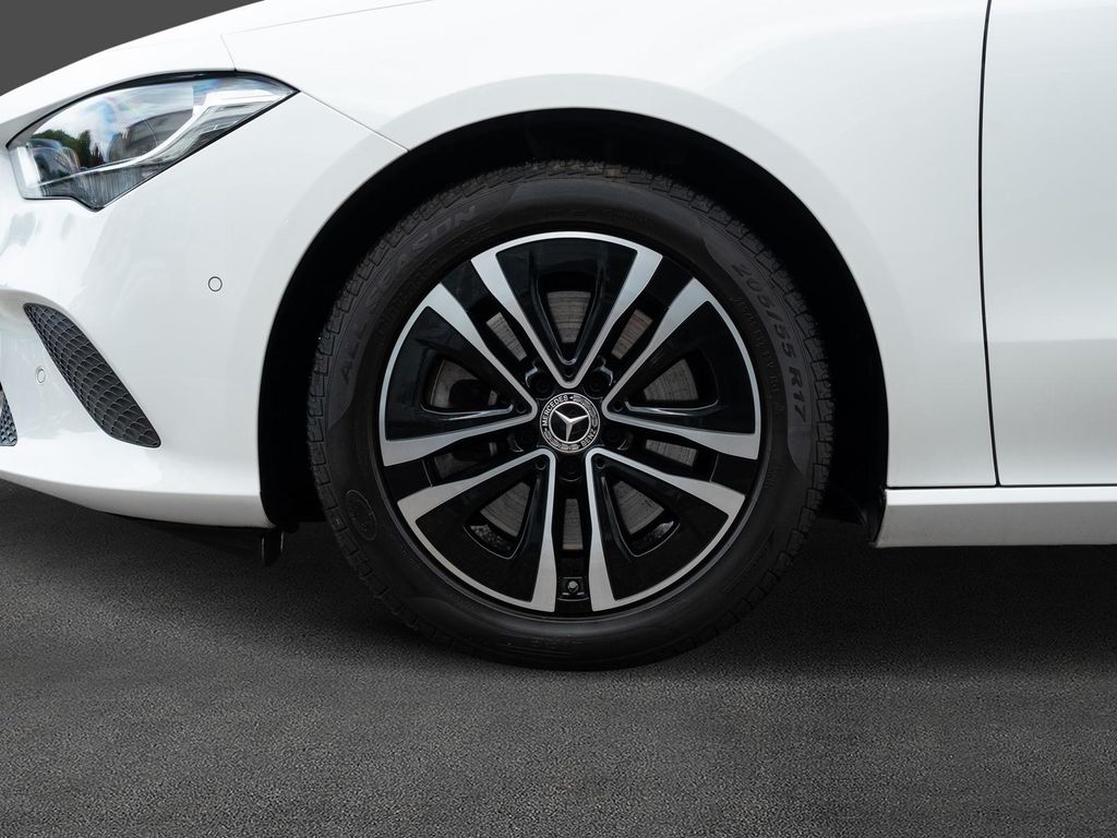 Mercedes-Benz CLA 250 SHOOTING BRAKE 2023 г. Белый, пробег 40000 км