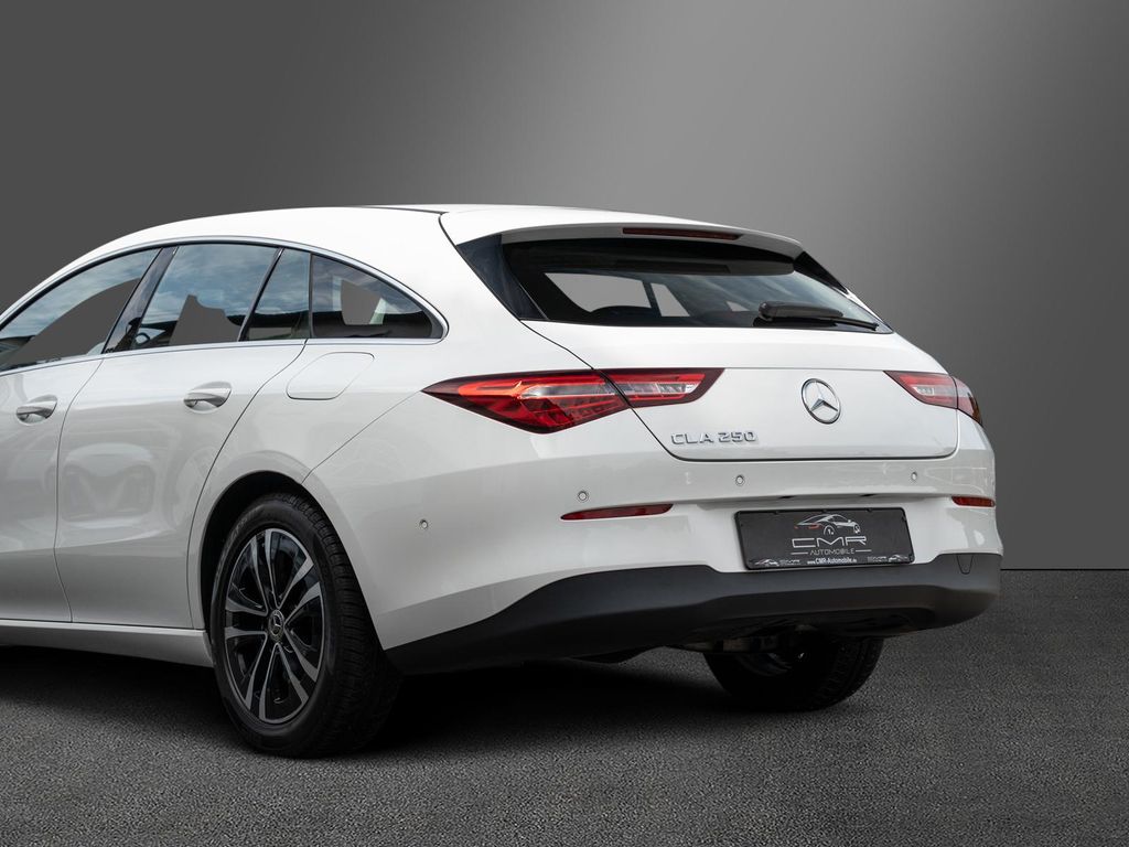 Mercedes-Benz CLA 250 SHOOTING BRAKE 2023 г. Белый, пробег 40000 км