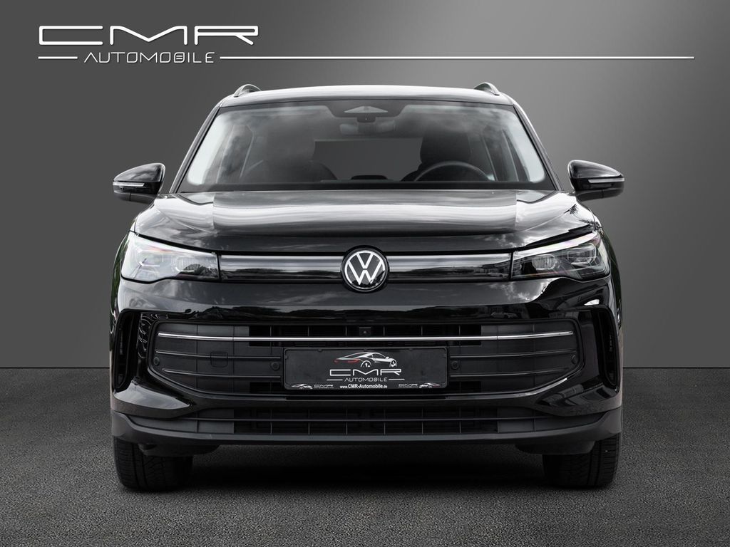 Volkswagen Tiguan 2025 г. Чёрный, пробег 10000 км