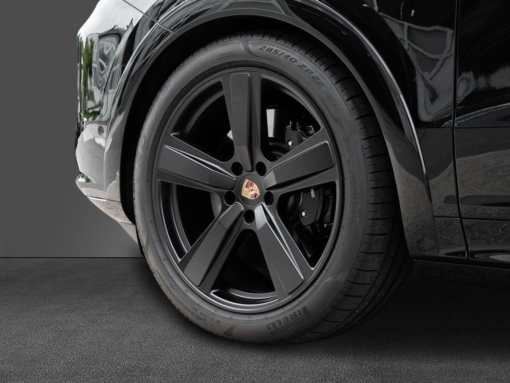 Porsche Cayenne 2025 г. Чёрный, пробег 26776 км