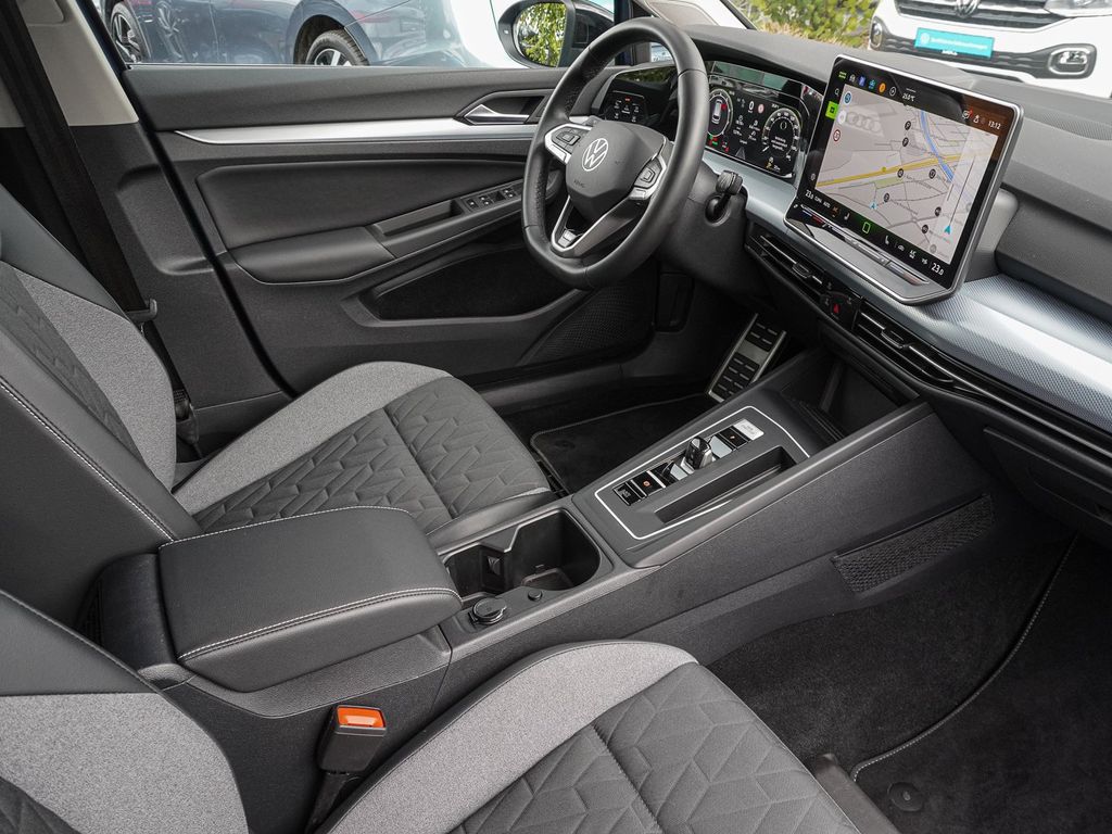 Volkswagen Golf 2025 г. Синий, пробег 14533 км