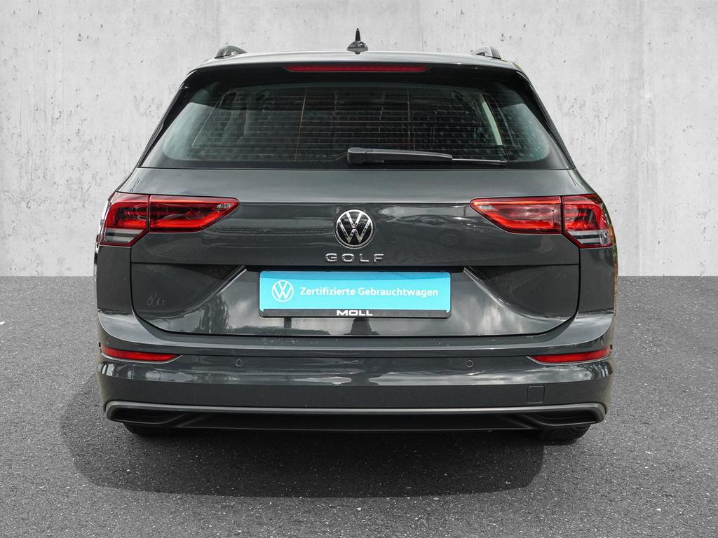 Volkswagen Golf 2024 г. Серый, пробег 20568 км