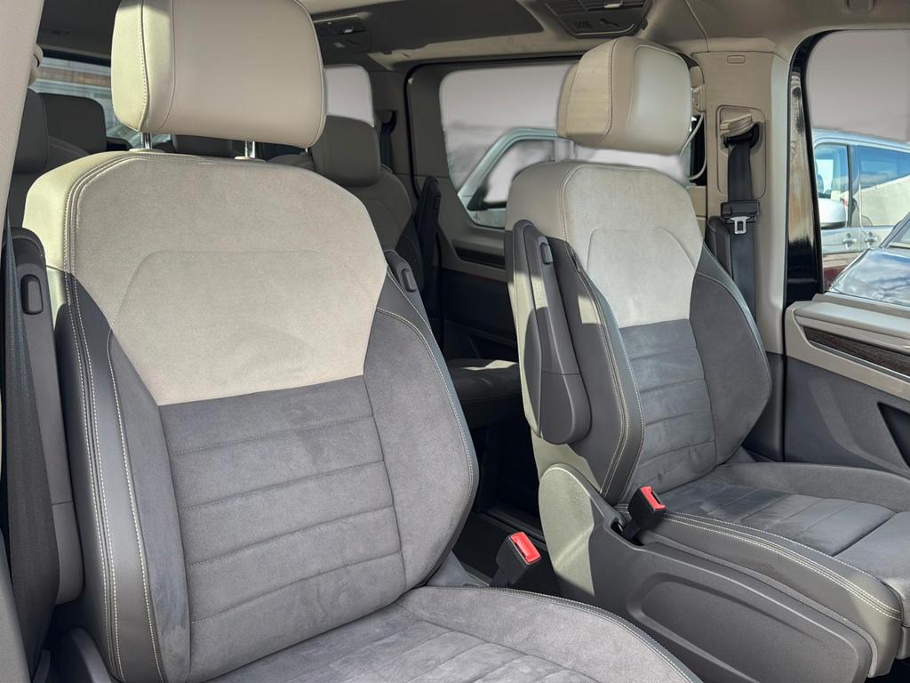 Volkswagen T7 MULTIVAN 2025 г. Чёрный, пробег 18000 км