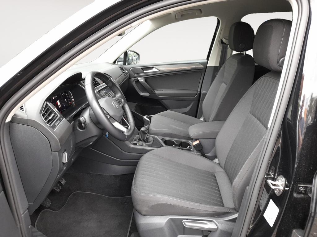 Volkswagen TIGUAN ALLSPACE 2022 г. Чёрный, пробег 38059 км
