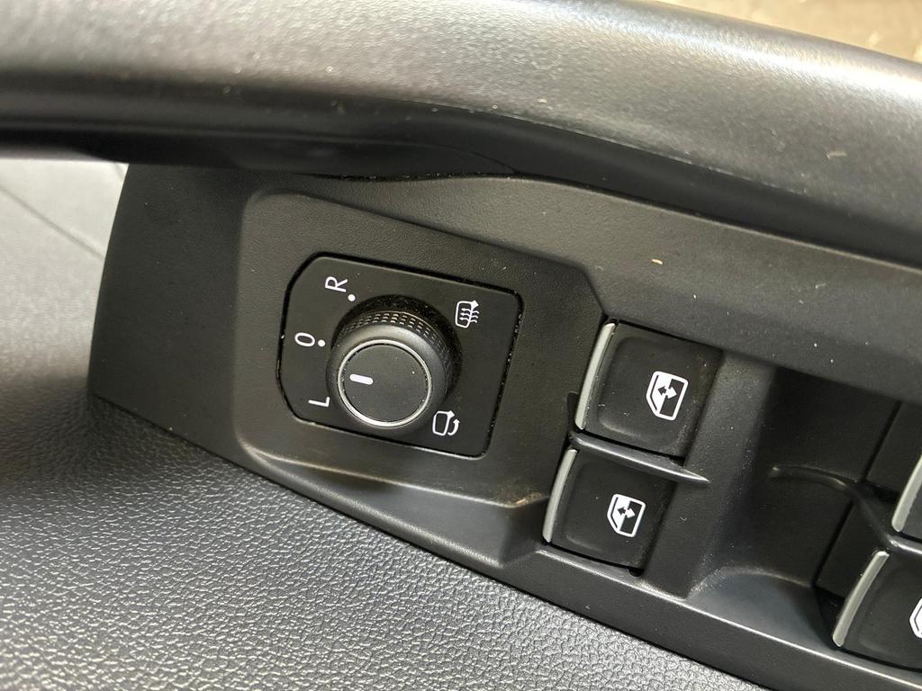 Volkswagen T-Cross 2023 г. Чёрный, пробег 44230 км