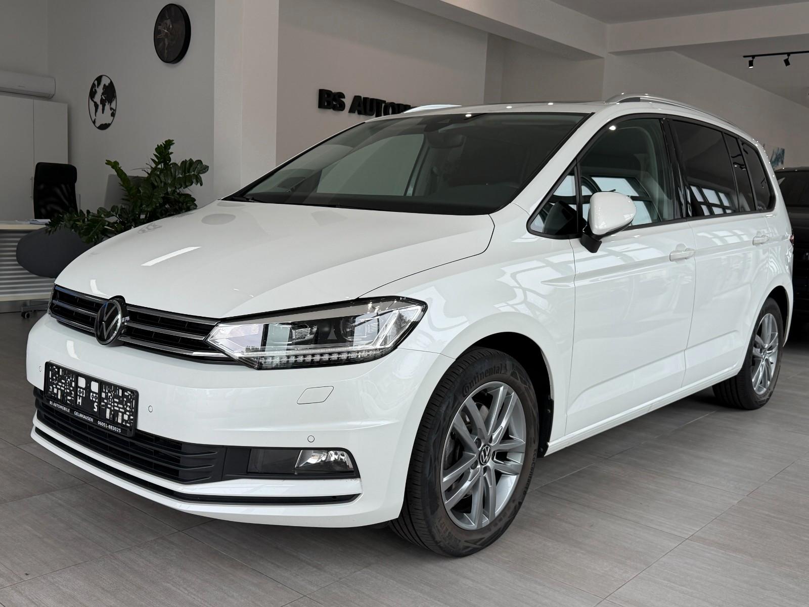 Volkswagen Touran 2025 г. Белый, пробег 37100 км