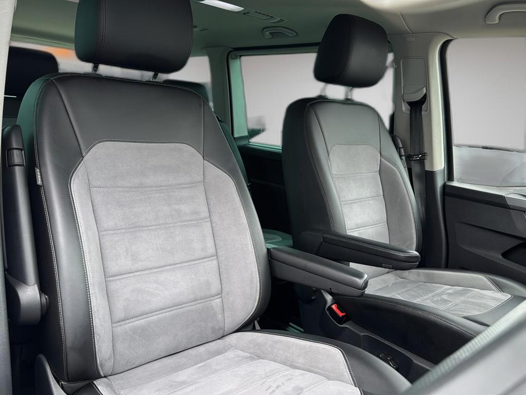 Volkswagen T6 MULTIVAN 2021 г. Серый, пробег 43000 км