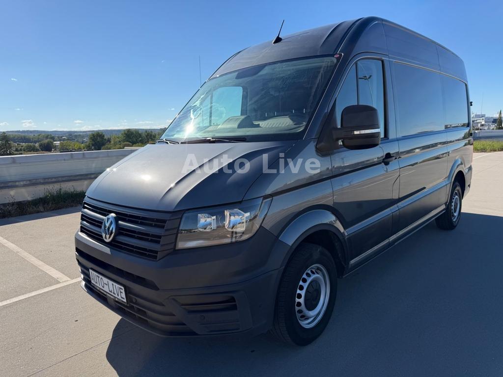 Volkswagen CRAFTER 2024 г. Серый, пробег 37900 км