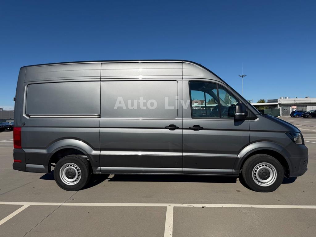 Volkswagen CRAFTER 2024 г. Серый, пробег 37900 км