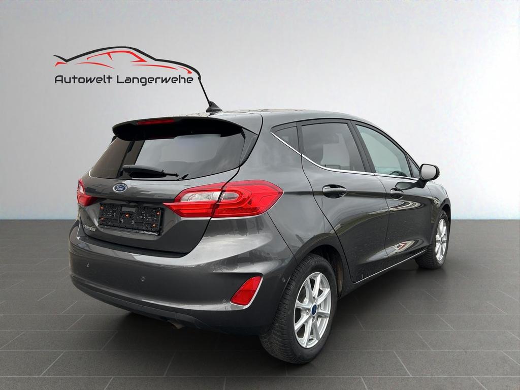 Ford Fiesta 2021 г. Серый, пробег 39000 км