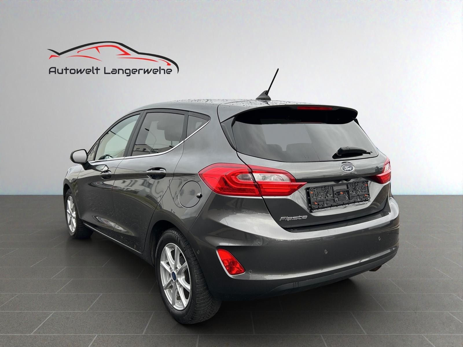Ford Fiesta 2021 г. Серый, пробег 39000 км
