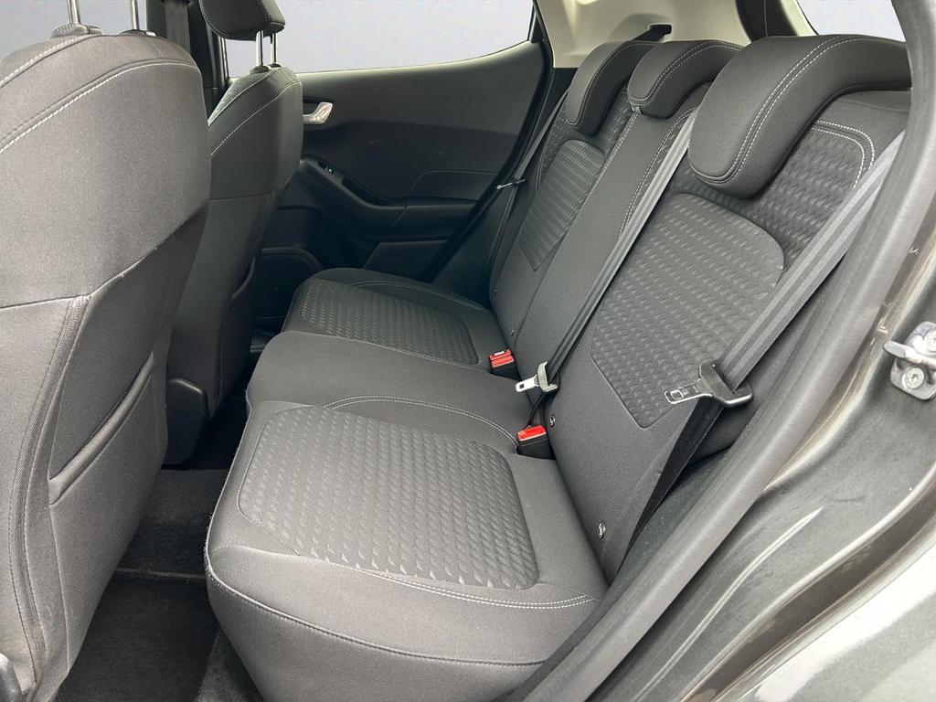 Ford Fiesta 2021 г. Серый, пробег 39000 км