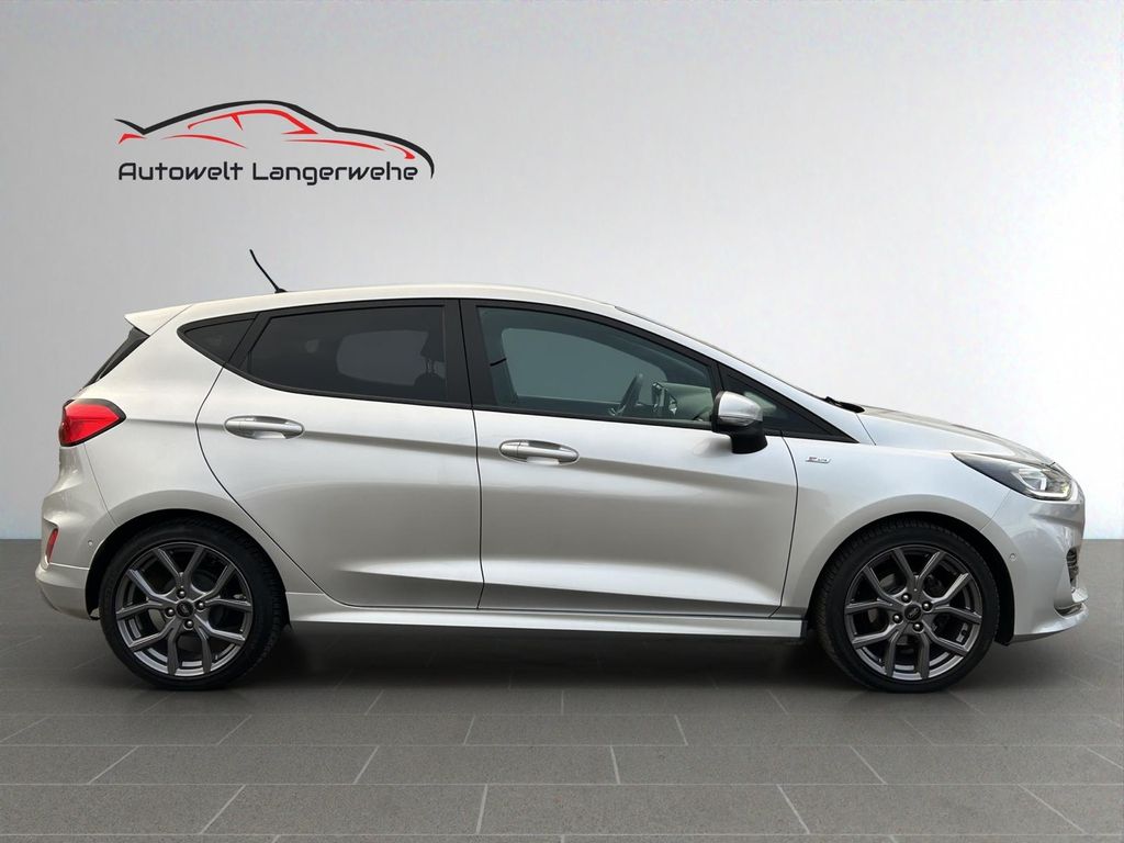 Ford Fiesta 2023 г. Серебристый, пробег 35132 км