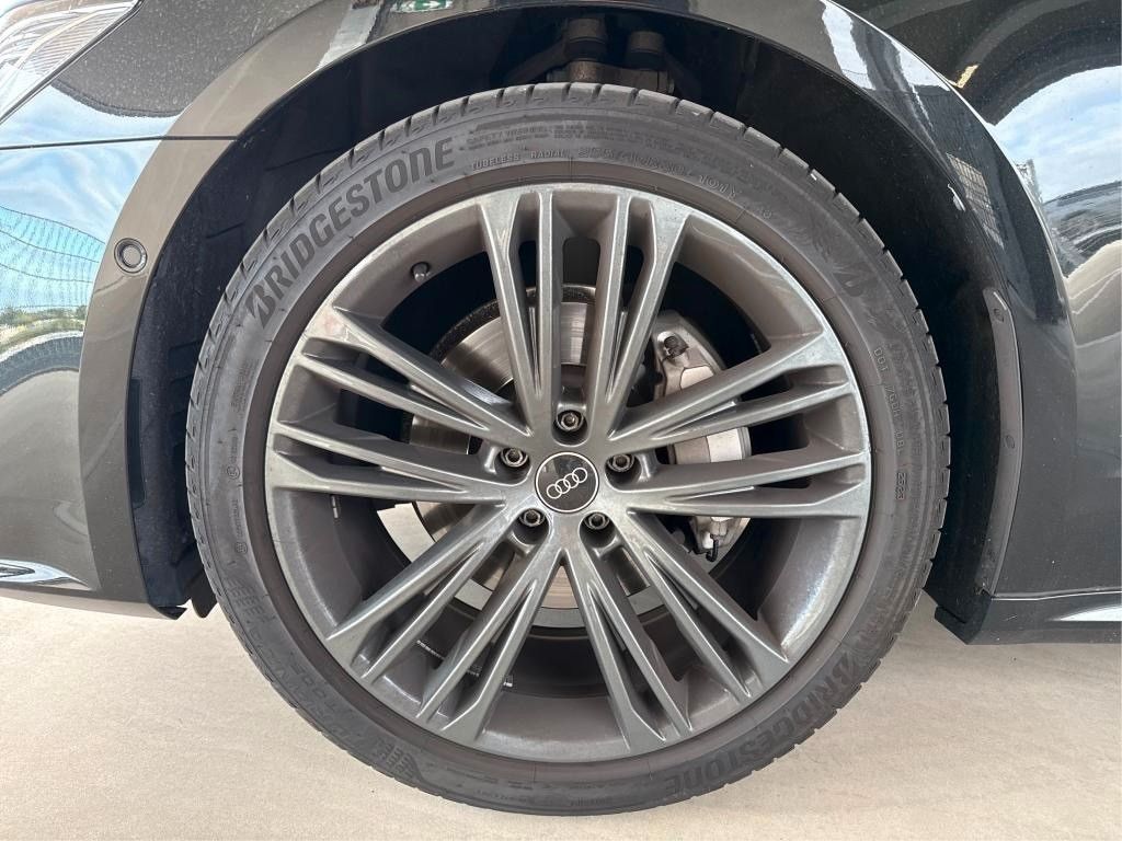 Audi A7 2023 г. Чёрный, пробег 42000 км