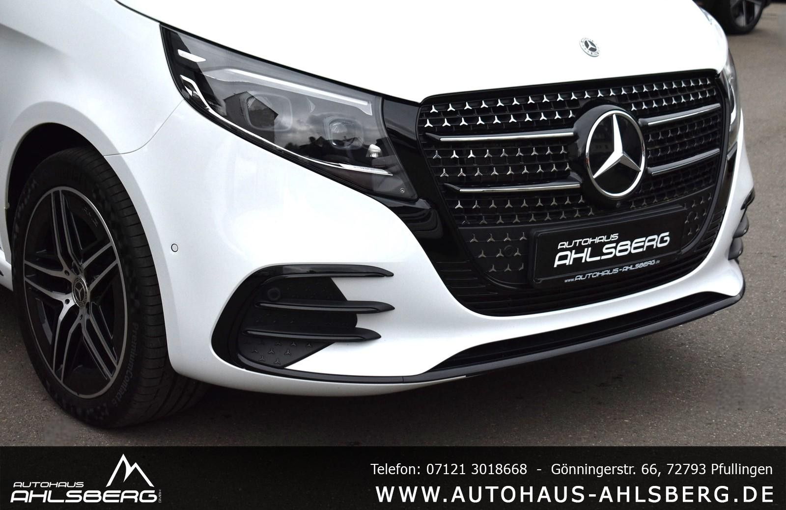 Mercedes-Benz V 300 2024 г. Белый, пробег 43000 км