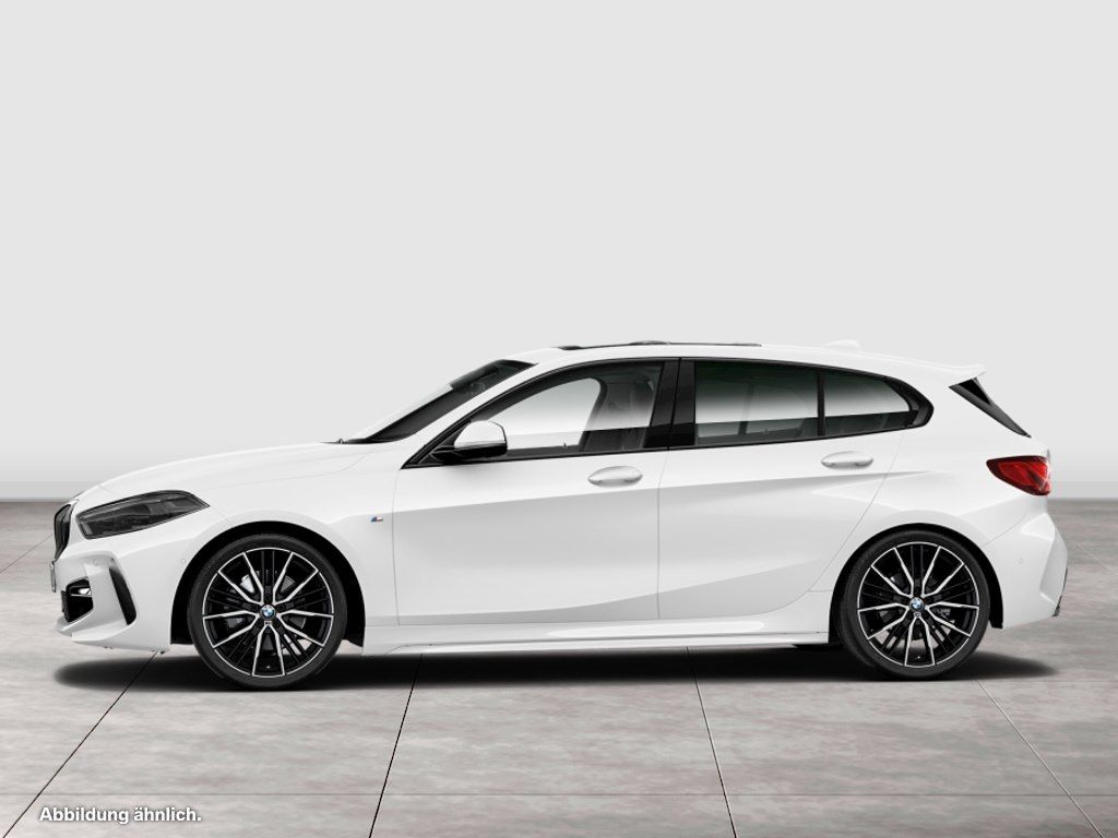 BMW 118 2023 г. Белый, пробег 48464 км