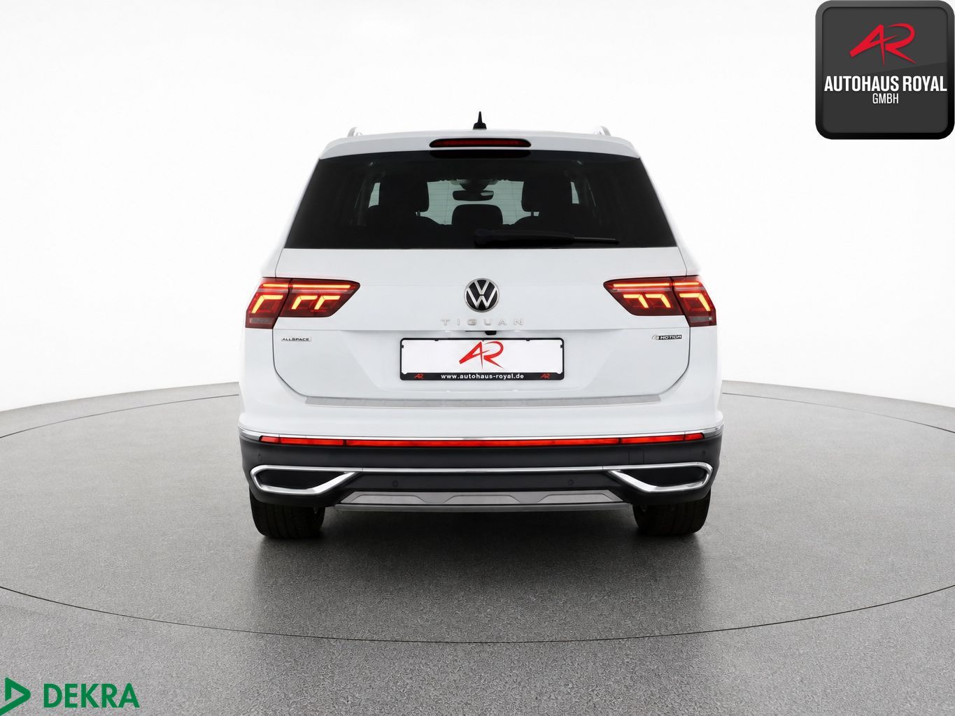 Volkswagen TIGUAN ALLSPACE 2022 г. Белый, пробег 49876 км