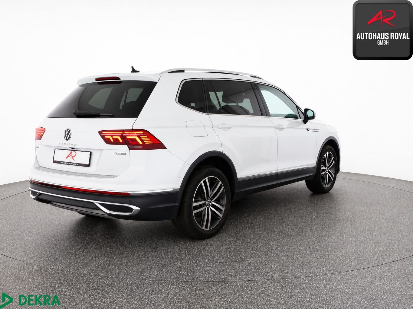 Volkswagen TIGUAN ALLSPACE 2022 г. Белый, пробег 49876 км