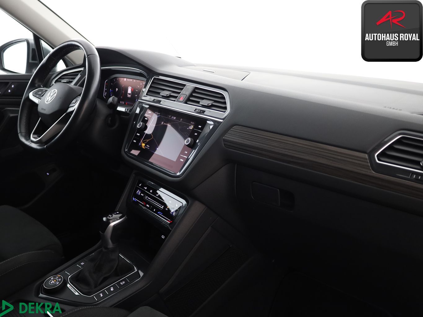 Volkswagen TIGUAN ALLSPACE 2022 г. Белый, пробег 49876 км