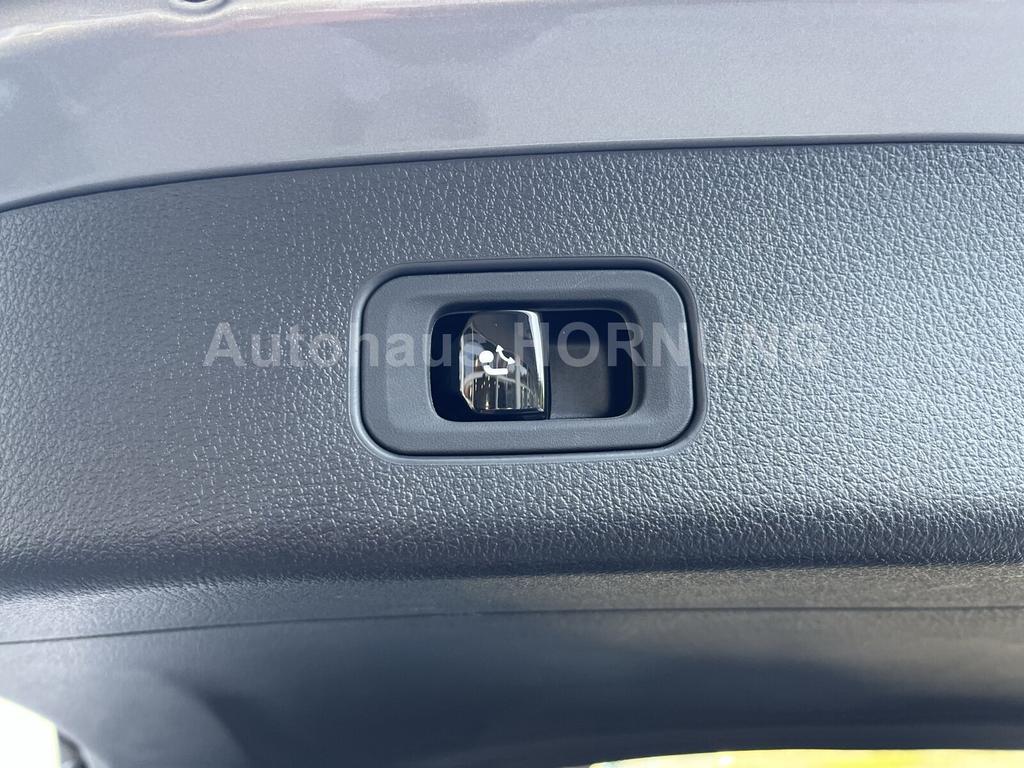 Mercedes-Benz GLC 300 2023 г. Серебристый, пробег 58214 км