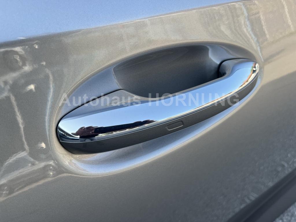 Mercedes-Benz GLC 300 2023 г. Серебристый, пробег 58214 км