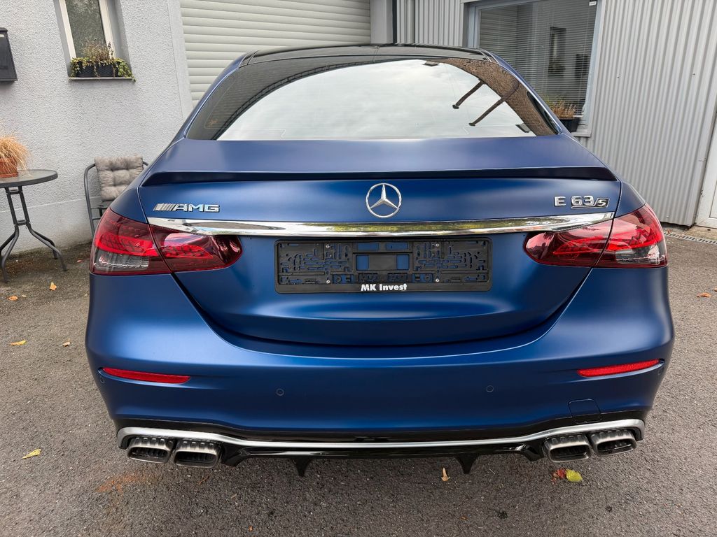 Mercedes-Benz E 63 AMG 2021 г. Синий, пробег 16950 км